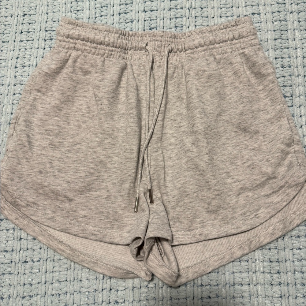 h&m shorts!